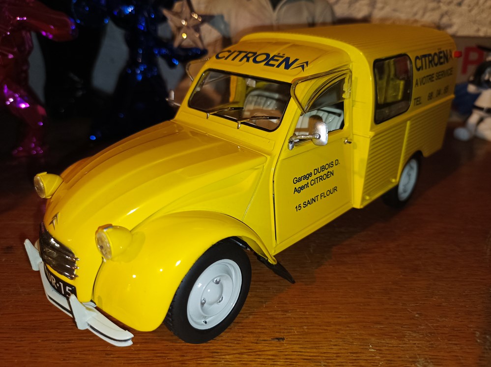 modeles reduits 2cv fourgonnette 1969 ak 350 citroen a votre service solido