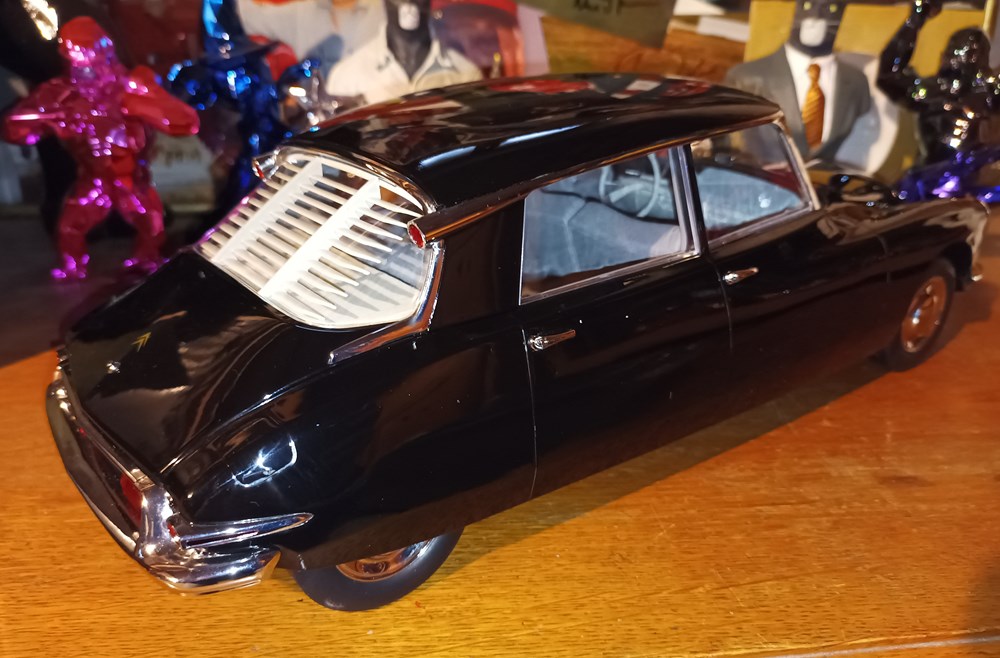 Citroen DS 19 De Gaulle Clamart Norev 36/250 modeles reduits citroen ds 19 de gaulle clamart norev 36 250