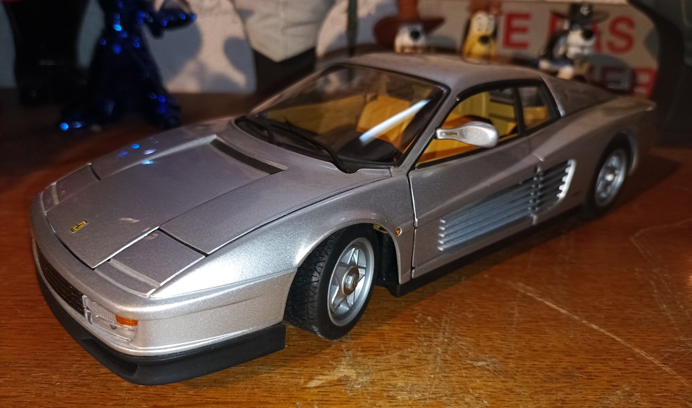 1984 Testarossa grise Hot Wheels modeles reduits 1984 testarossa grise hot wheels