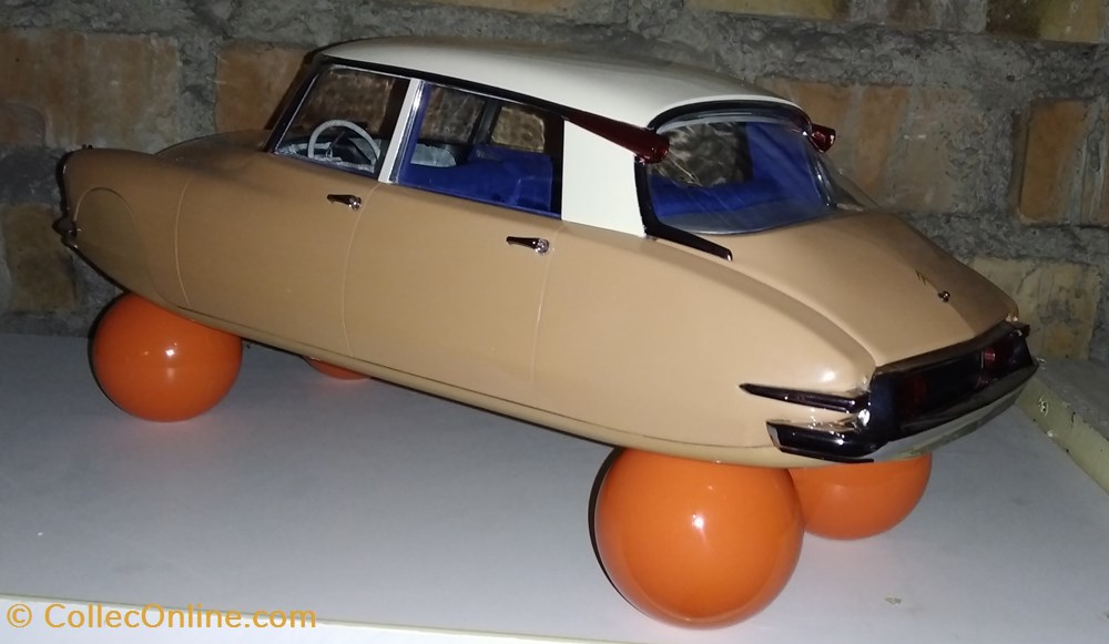 modeles reduits voitures citroen ds 19 sur ballons norev 967 1000