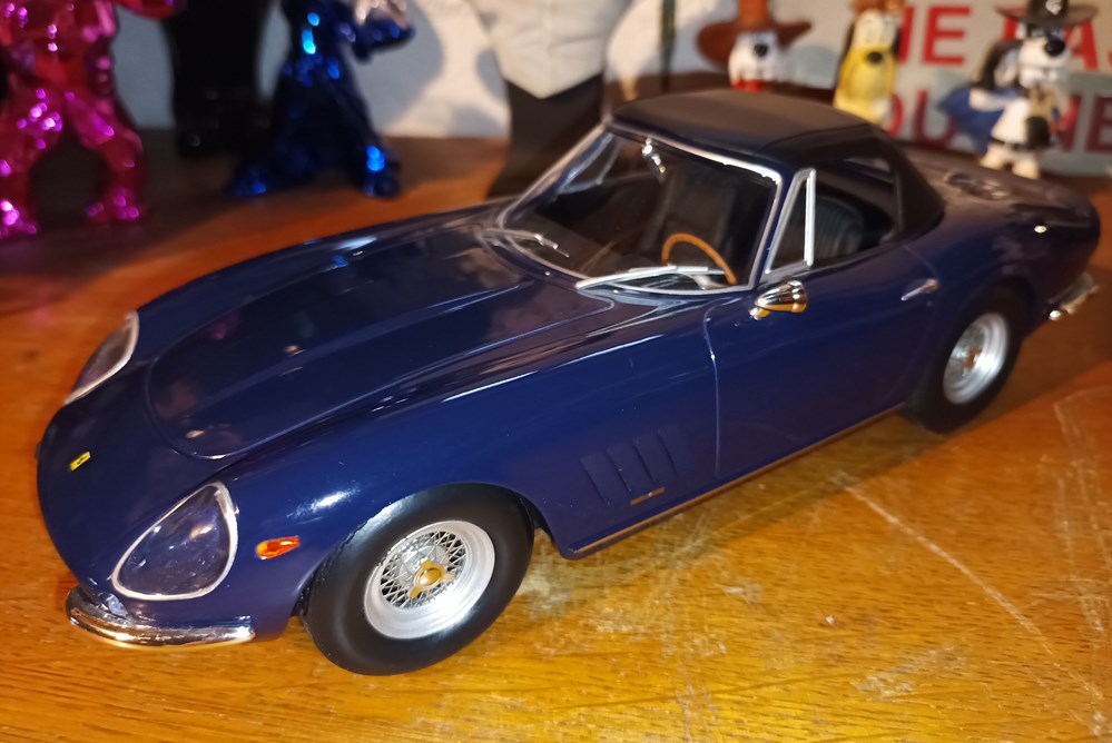 1967 275 118 GTB4 NART Spyder bleu KKScale modeles reduits 1967 275 118 gtb4 nart spyder bleu kkscale