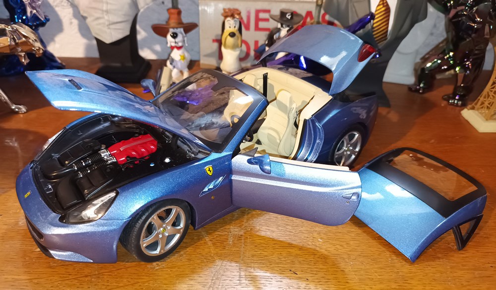 2009 spider California Hot Wheels modeles reduits 2009 spider california hot wheels