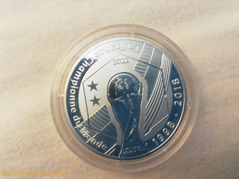 Pièce de monnaie de 10euro de la coupe du monde 2022 au quatar divers 16576379902056888203668680269952
