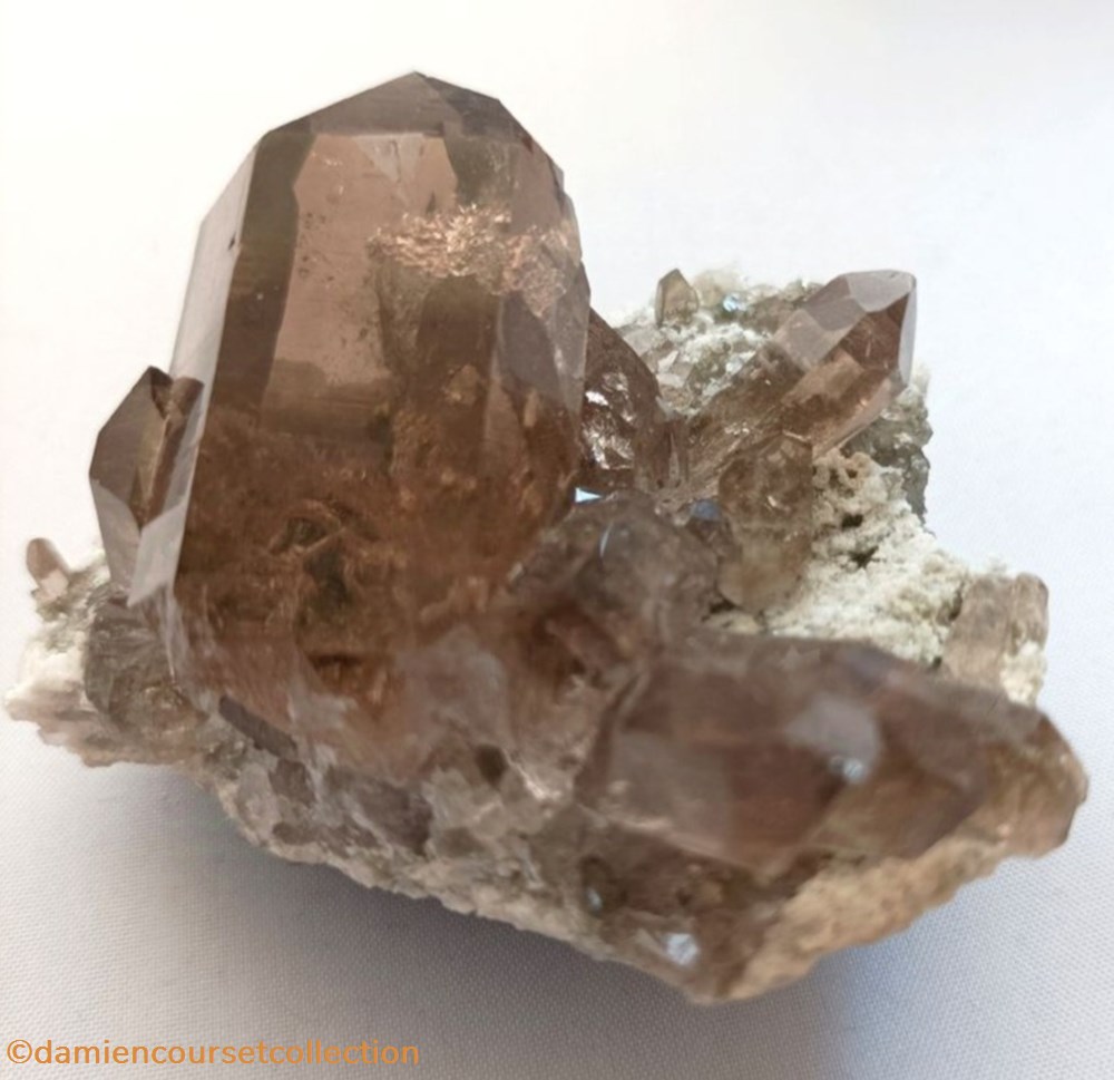 mineraux meteorites quartz fume gemme