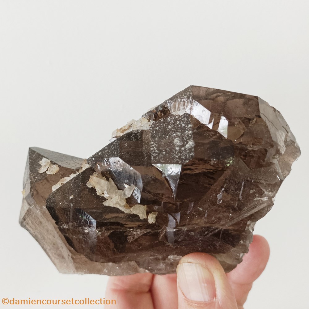 Gwindel et Calcite 4 mineraux meteorites quartz gwindel et calcite