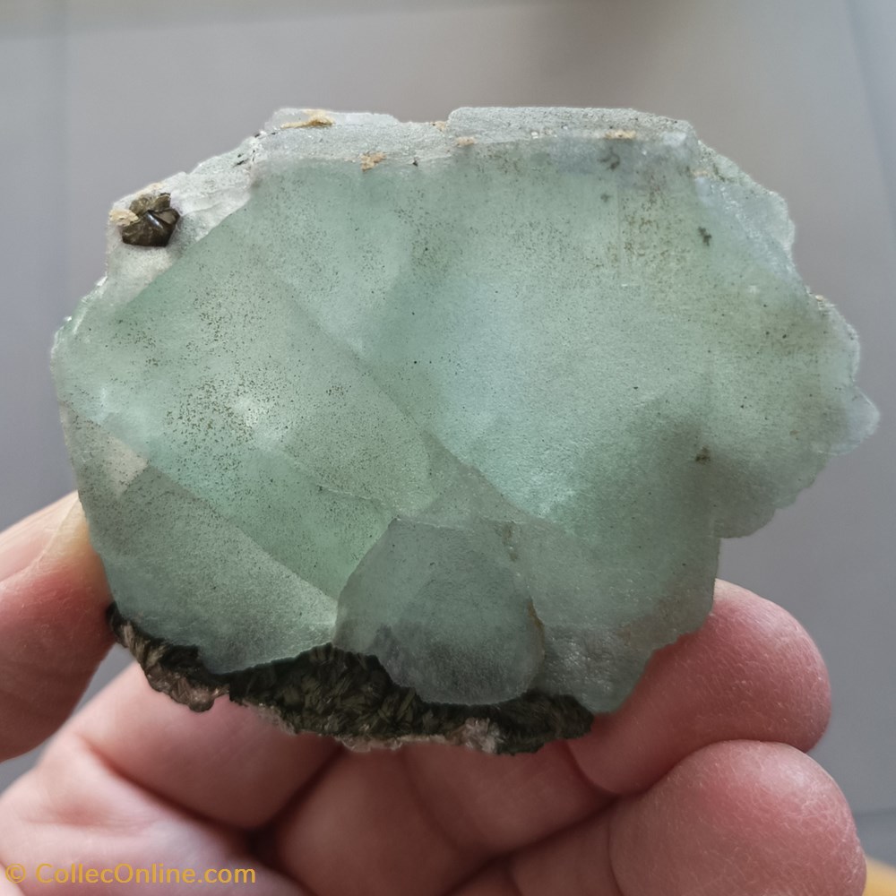 Fluorite verte mineraux meteorites fluorite verte