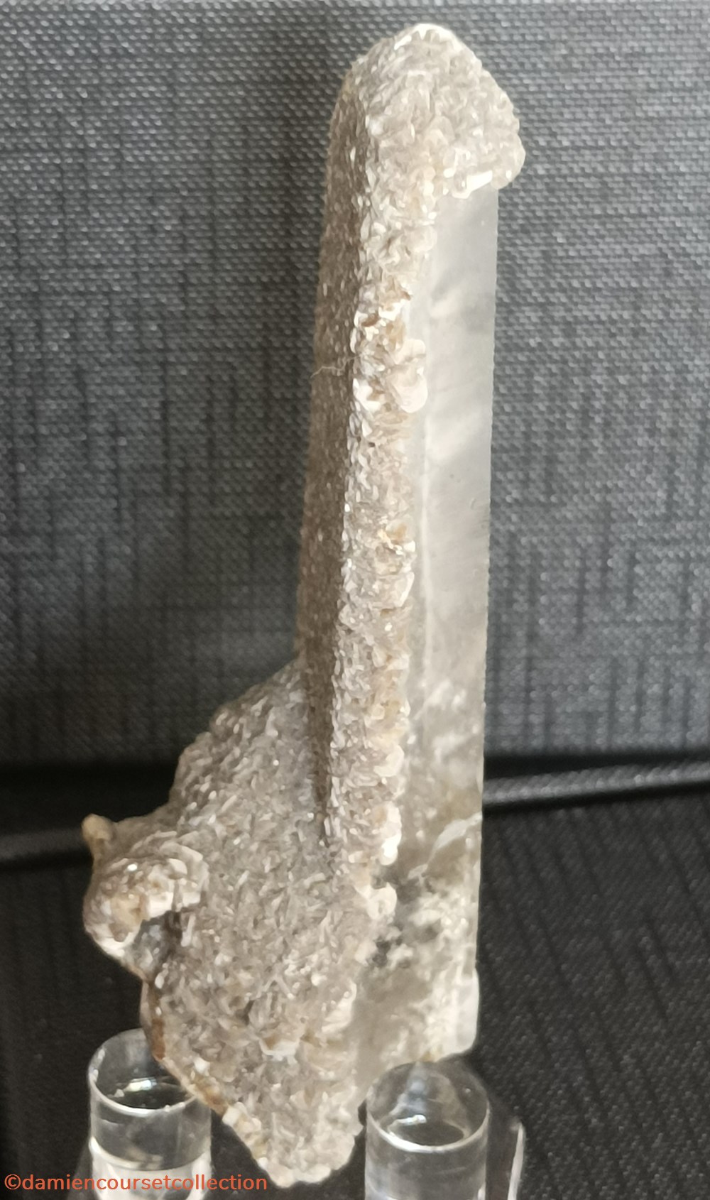 Quartz "sceptre" 2 mineraux meteorites quartz sceptre