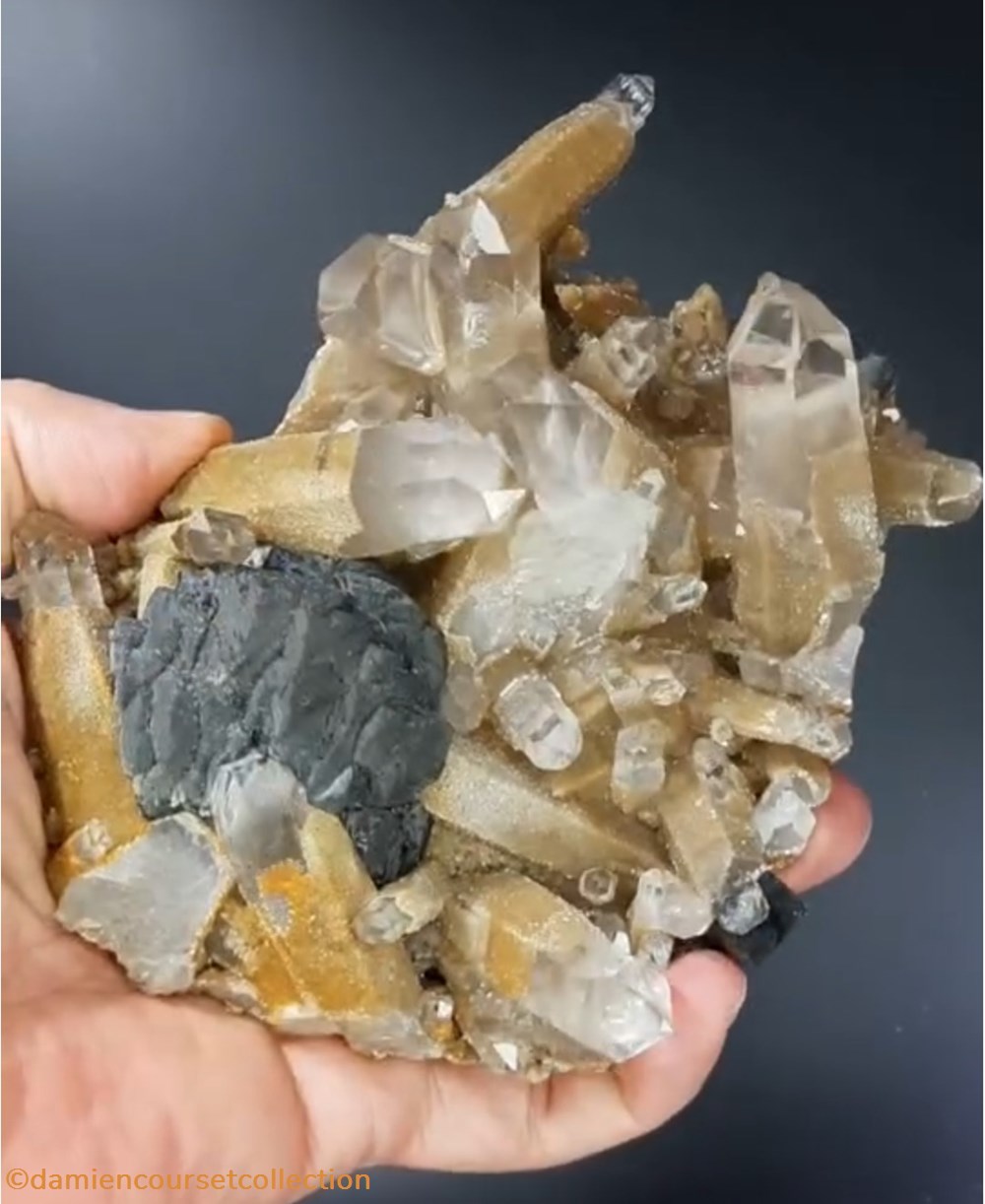 Sphalerite, ferberite, quartz et muscovite 3 mineraux meteorites sphalerite ferberite quartz et muscovite