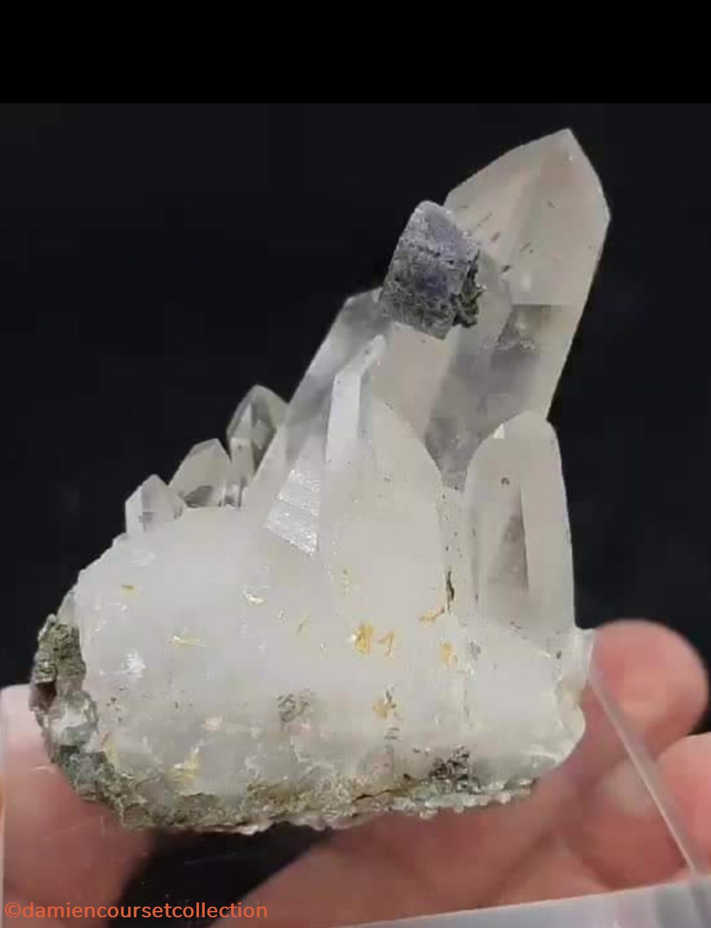 Fluorite sur Quartz 2 mineraux meteorites fluorite sur quartz