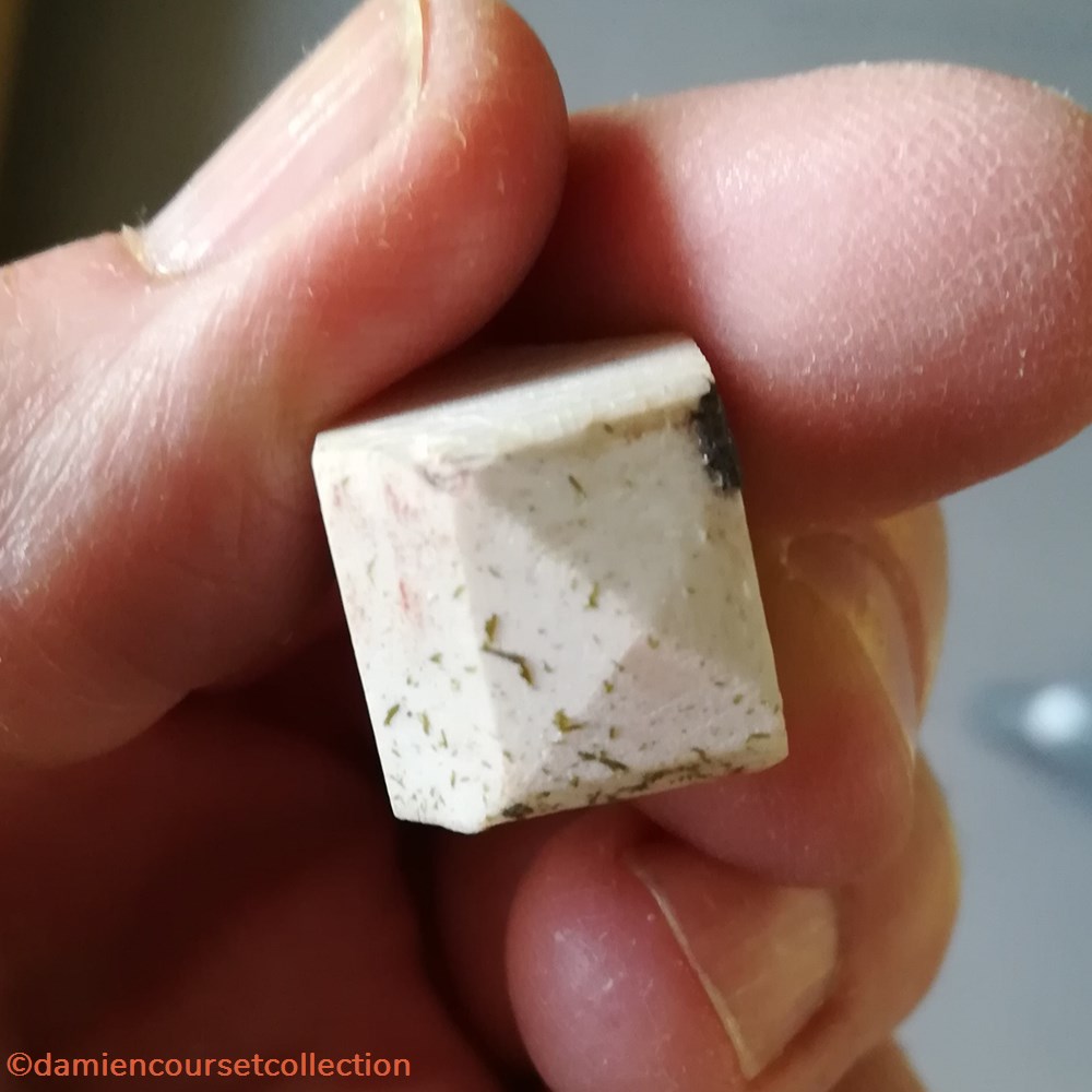 mineraux meteorites 2 orthoses microcline baveno italie