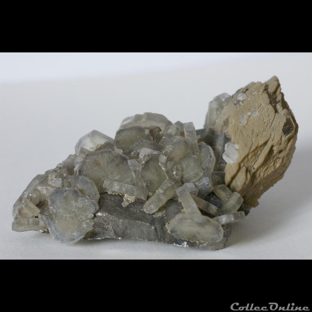 Apatite, Sidérite, fluorite et Arséonopyrite 3 mineraux meteorites fluorapatite apatite siderite fluorite et arseonopyrite