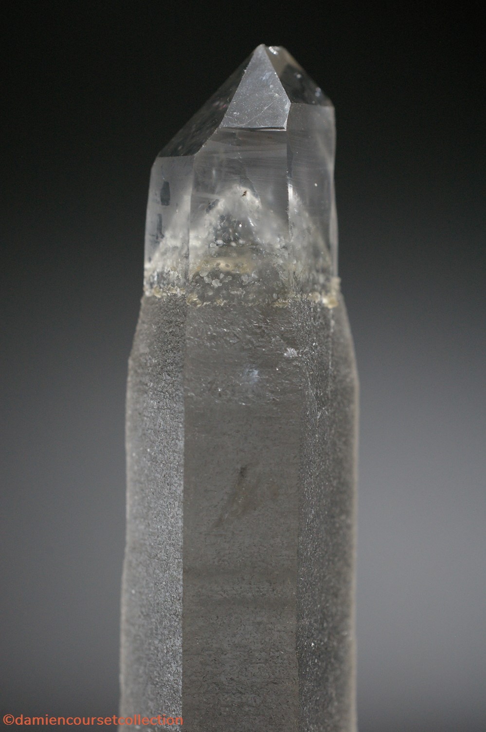mineraux meteorites quartz sceptre chalcopyrite et ferberite