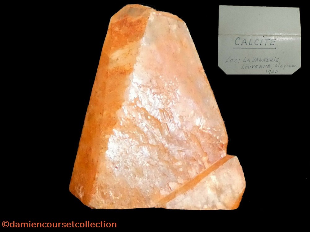Calcite, Louverné (Mayenne) mineraux meteorites macle calcite louverne mayenne
