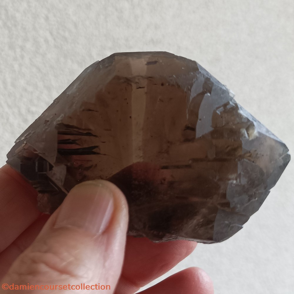 Gwindel - Les Droites - France 2 mineraux meteorites quartz gwindel les droites france