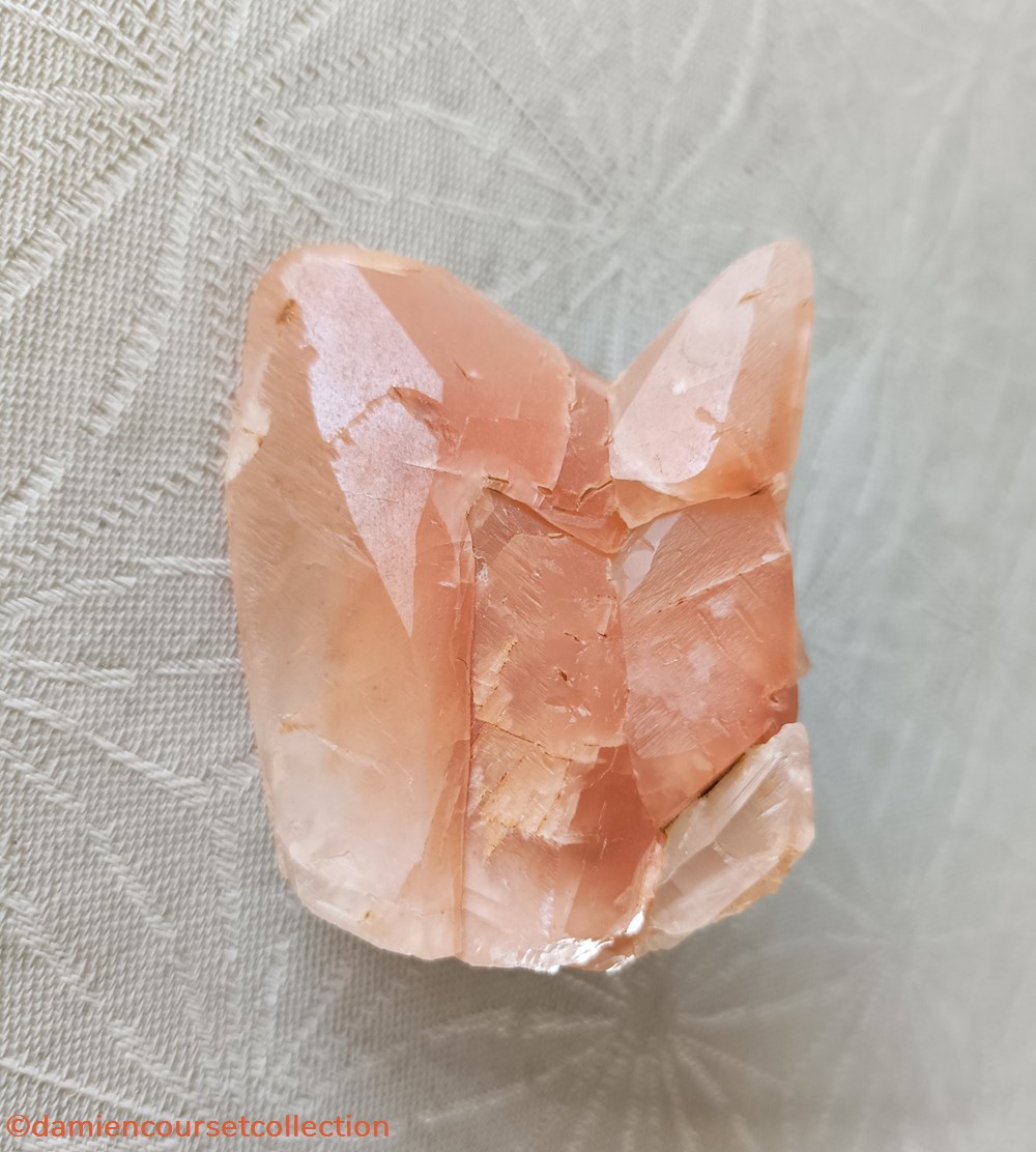 mineraux meteorites macle calcite vaiges mayenne