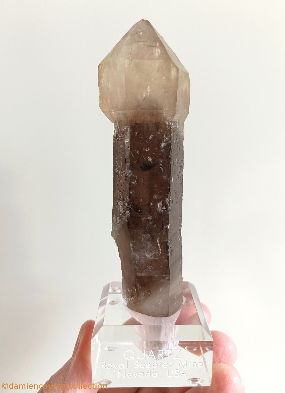 Quartz sceptré 3 mineraux meteorites quartz sceptre