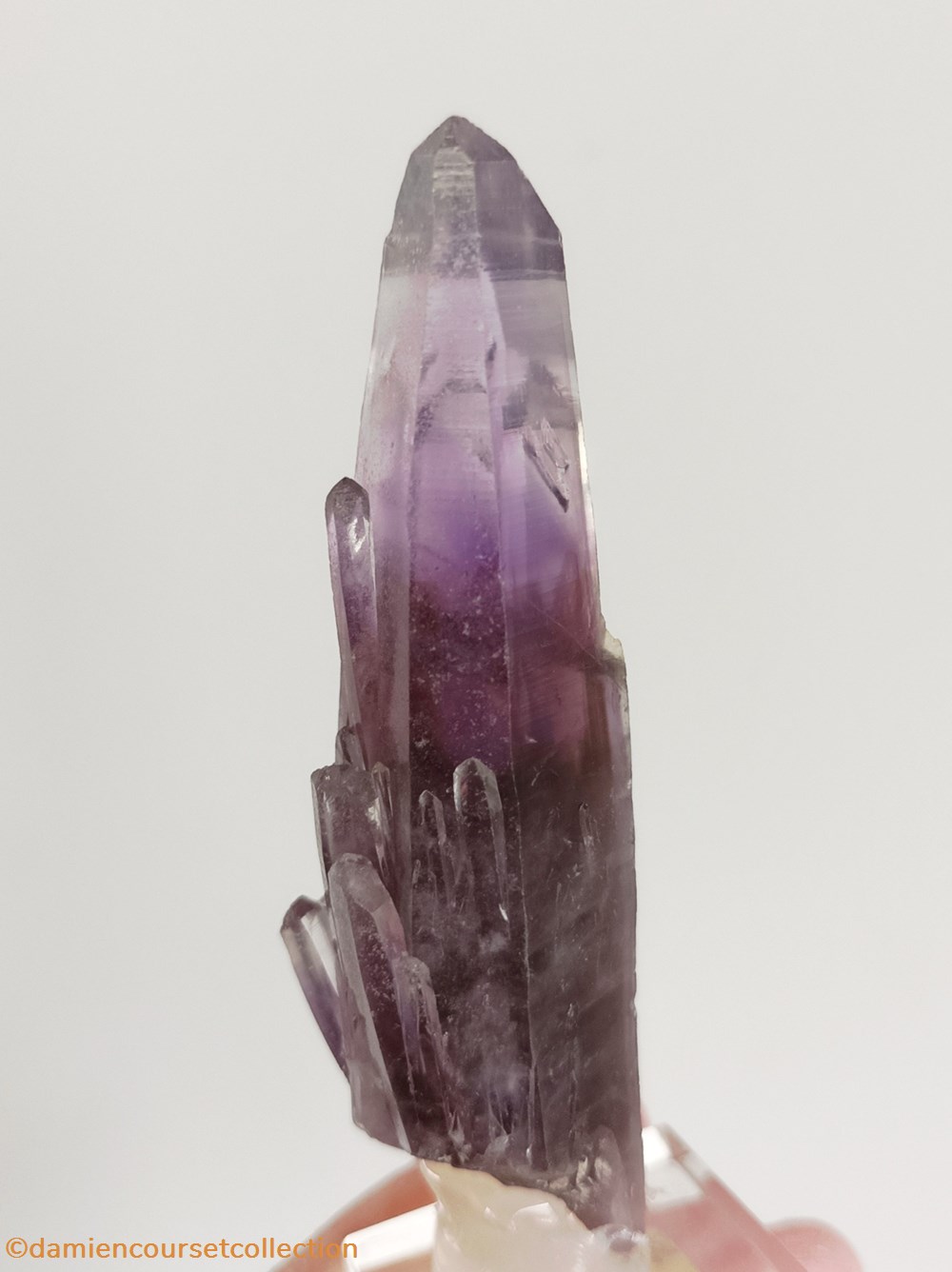 Amethyste de GUERRERO mineraux meteorites quartz amethyste de guerrero