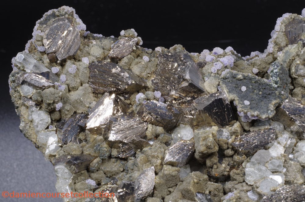 Topaze, Arsénopyrite et Fluorite 4 mineraux meteorites topaze arsenopyrite et fluorite