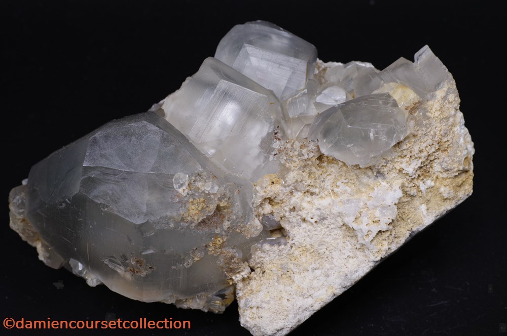 Calcite (Chimay) mineraux meteorites calcite chimay
