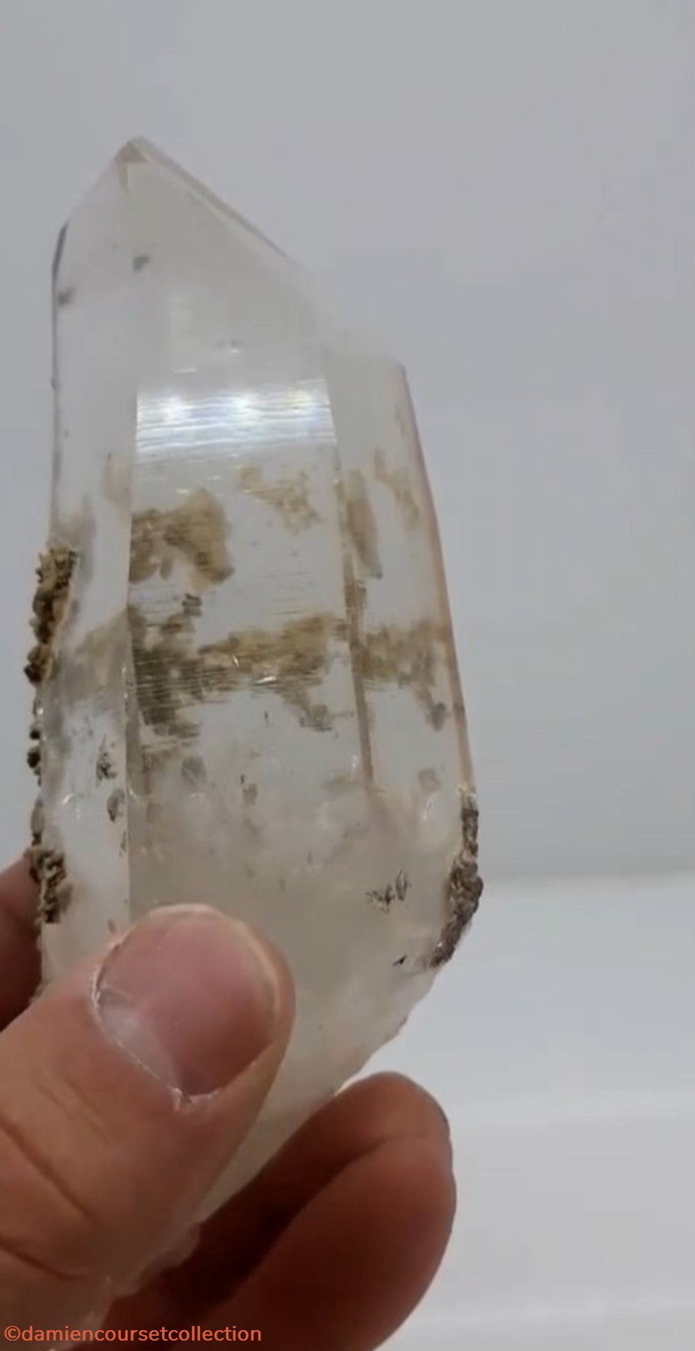 Quartz "gemme" et Sidérite 4 mineraux meteorites quartz gemme et siderite