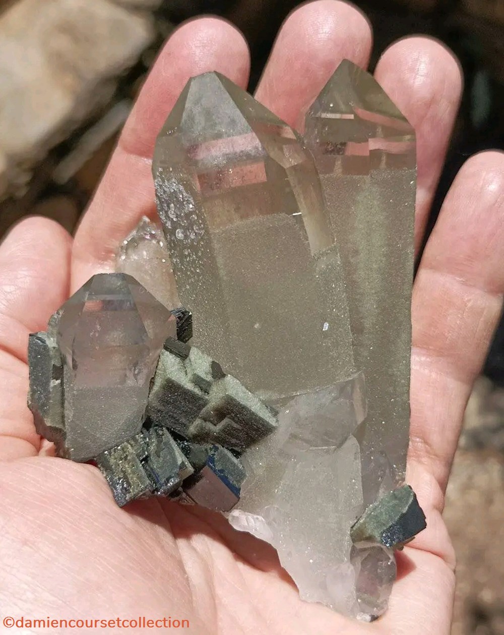 Quartz, ferberite, fluorite mineraux meteorites quartz ferberite fluorite