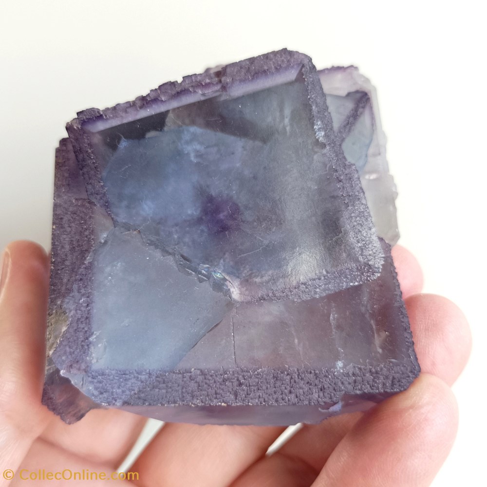 Fluorite "Josefa Veneros", La Collada 3 mineraux meteorites fluorite josefa veneros la collada