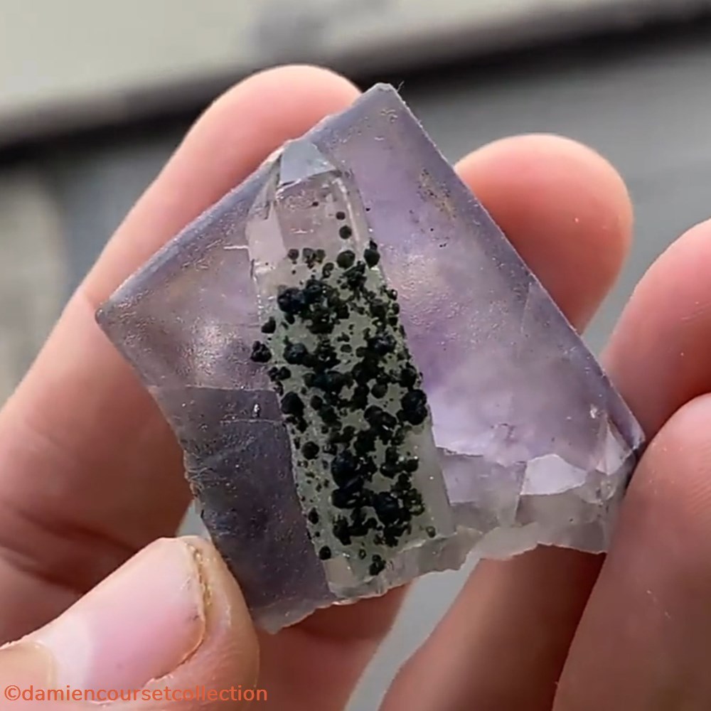 Fluorite et Quartz 3 mineraux meteorites fluorite et quartz