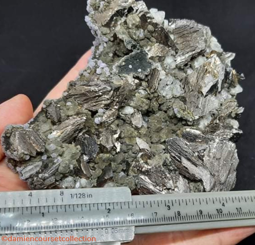 Topaze, Arsénopyrite et Fluorite 2 mineraux meteorites topaze arsenopyrite et fluorite