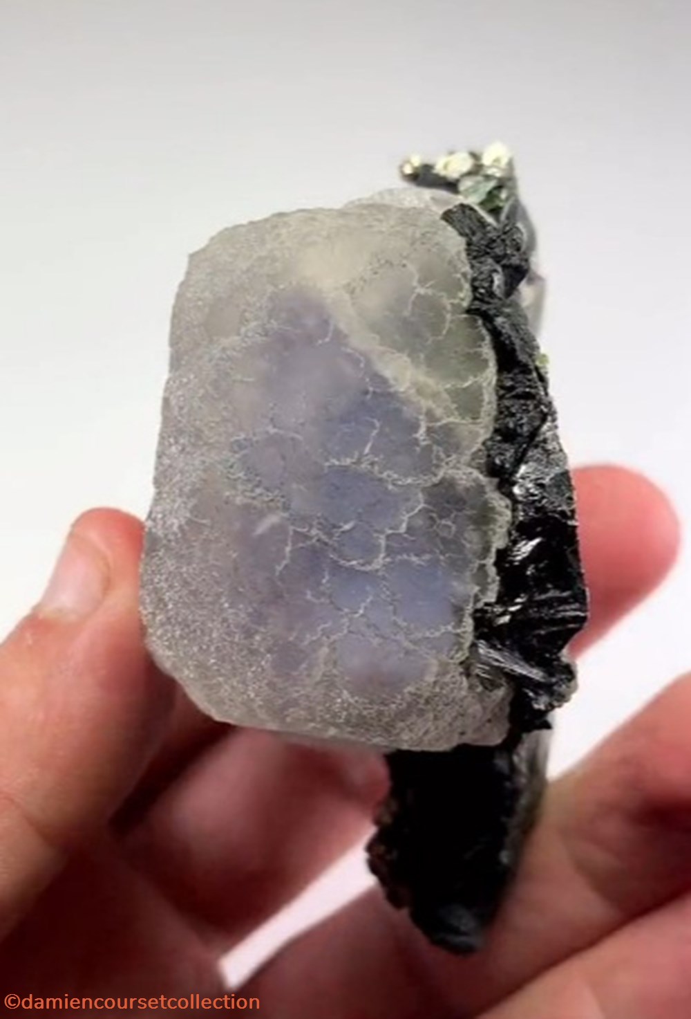 Fluorite sur Arsénopyrite et Muscovite 3 mineraux meteorites fluorite sur arsenopyrite et muscovite