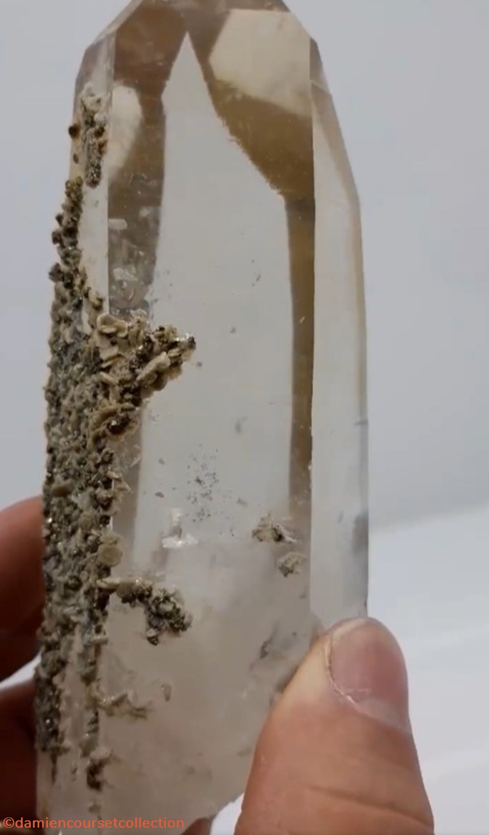 Quartz "gemme" et Sidérite 3 mineraux meteorites quartz gemme et siderite