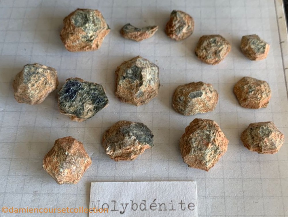 Molybdenite, Haib River, Namibie 4 mineraux meteorites molybdenite haib river namibie