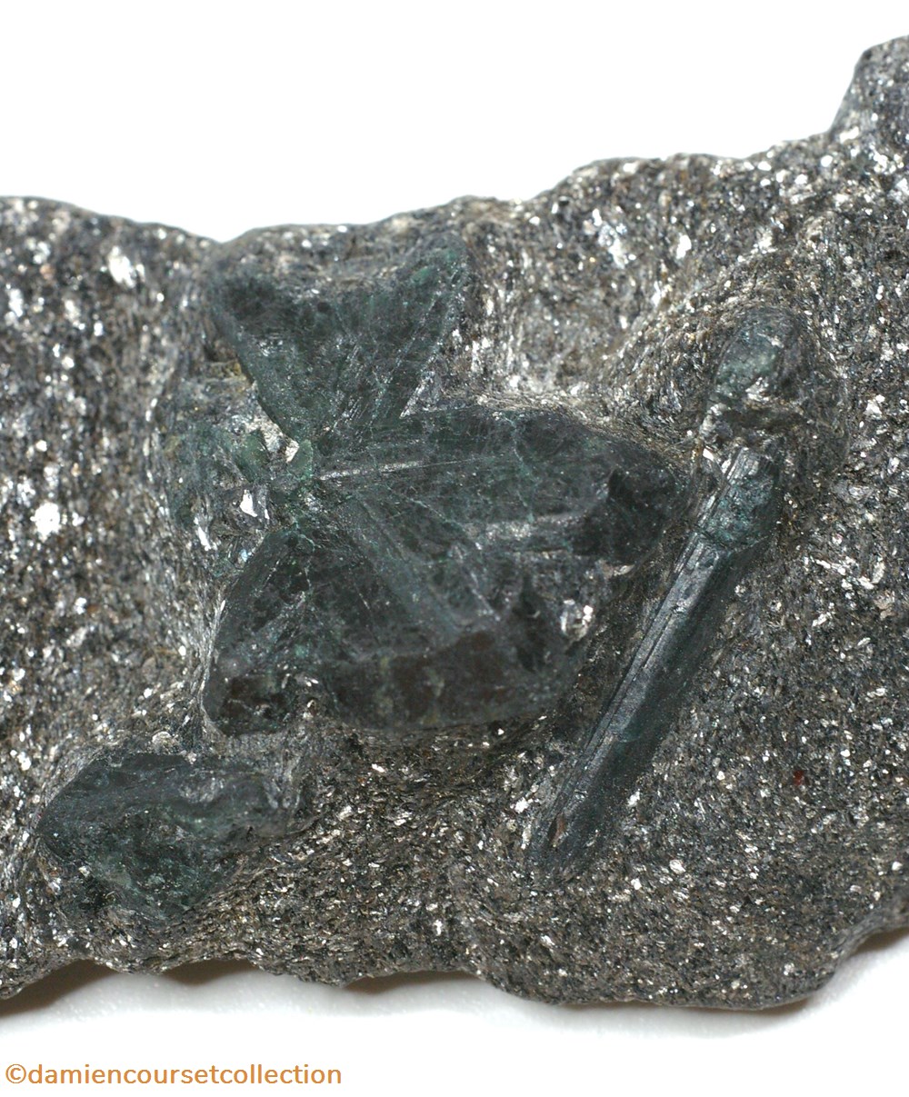 mineraux meteorites chrysoberyl alexandrite