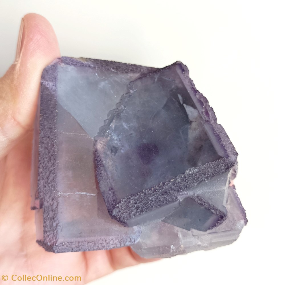 Fluorite "Josefa Veneros", La Collada 2 mineraux meteorites fluorite josefa veneros la collada