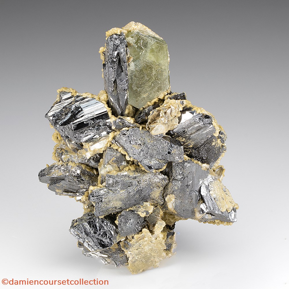 mineraux meteorites wolframite apatite et siderite