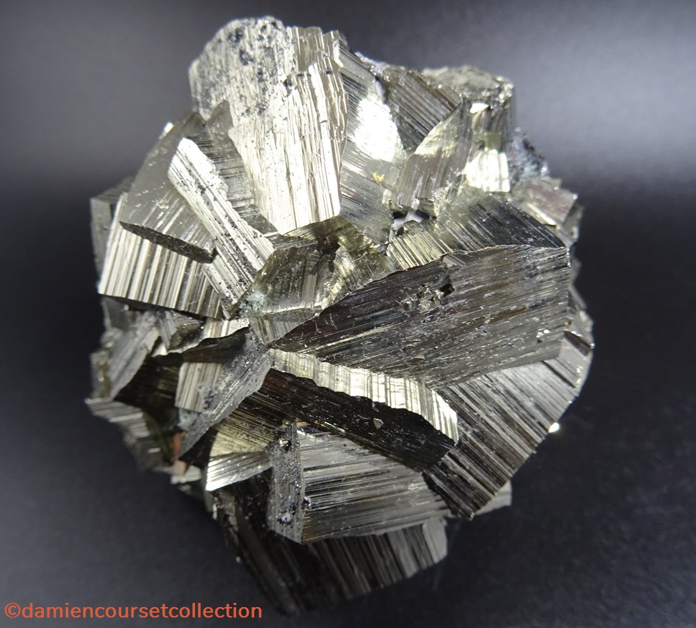 mineraux meteorites pyrite bulgarie