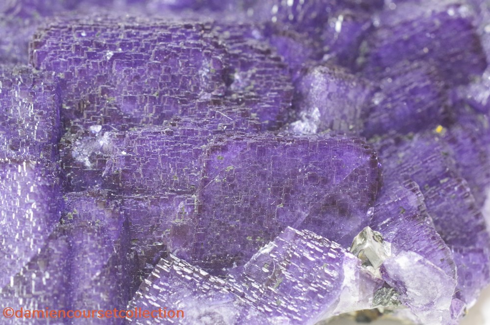 mineraux meteorites fluorite