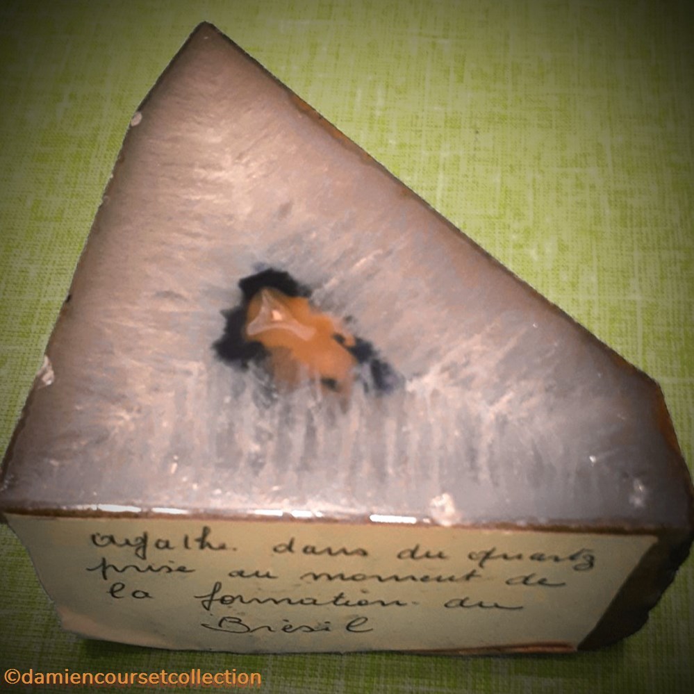 mineraux meteorites quartz calcedoine agate polyedrique paraiba bresil