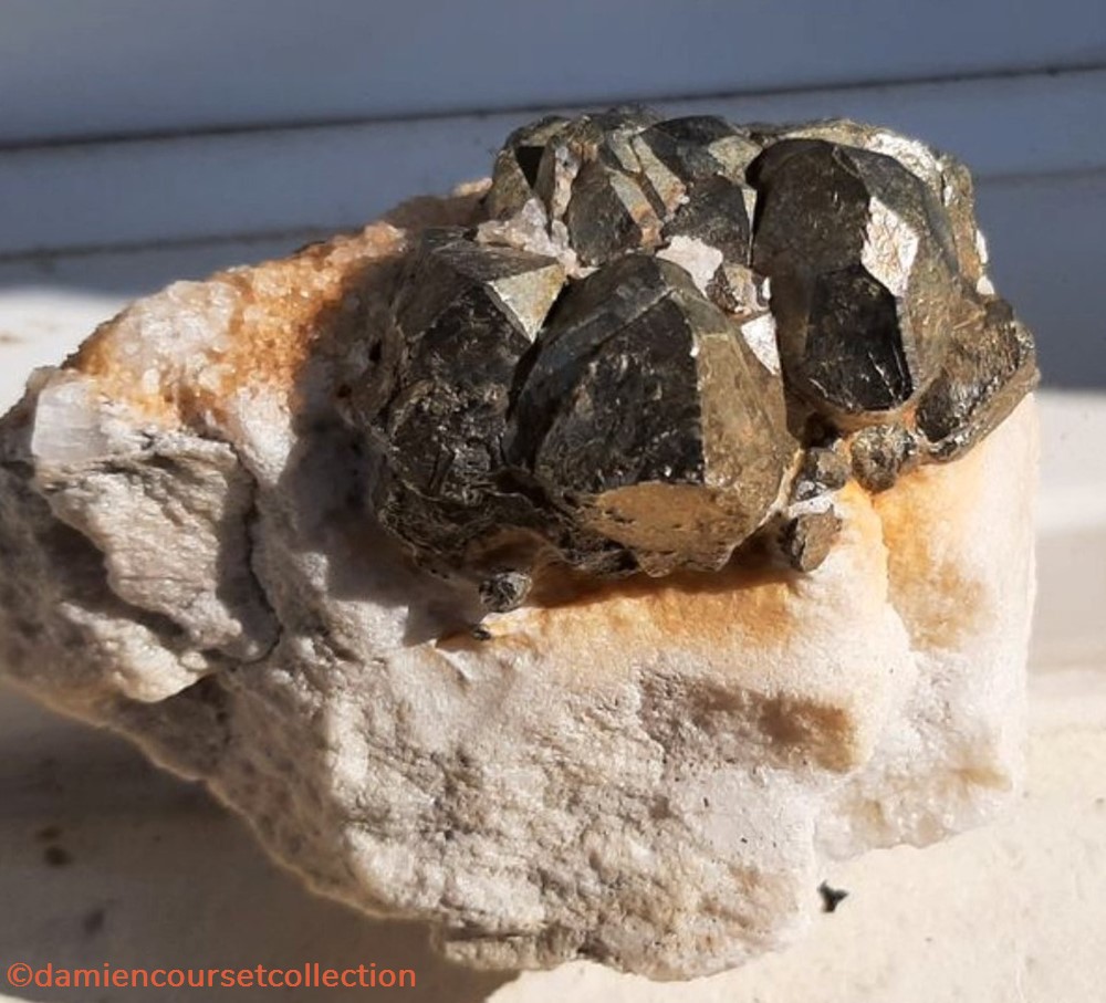 Pyrite de Luzenac (Ariège) 4 mineraux meteorites octaedrique pyrite de luzenac ariege