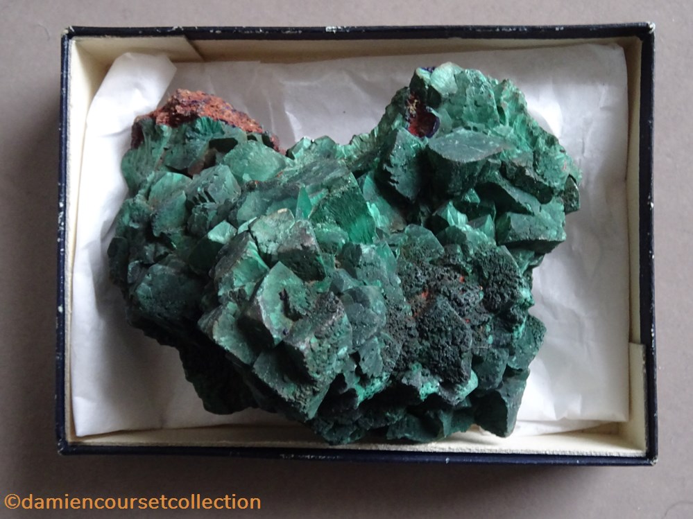 Malachite pseudomorphe après Azurite (Tsumeb) 2 mineraux meteorites malachite pseudomorphe apres azurite tsumeb