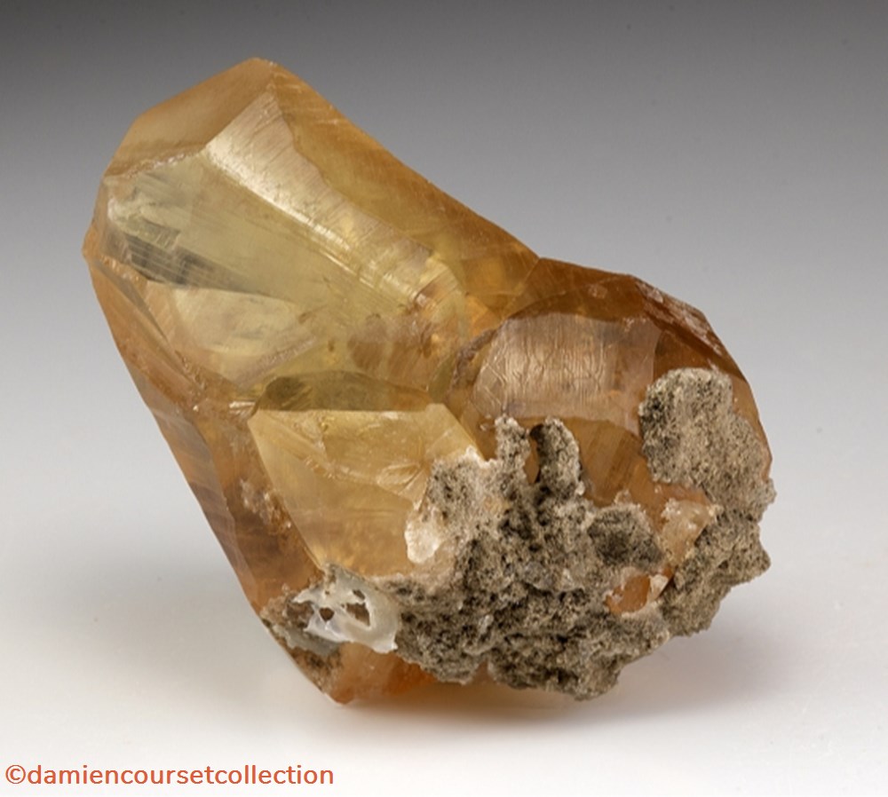Calcite (Indiana) mineraux meteorites macle calcite indiana