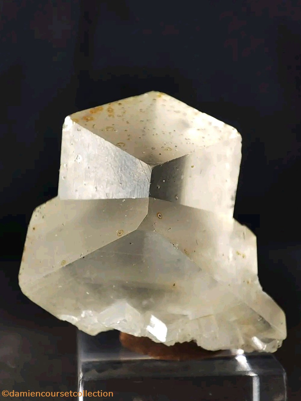Dolomite maclée mineraux meteorites dolomite maclee