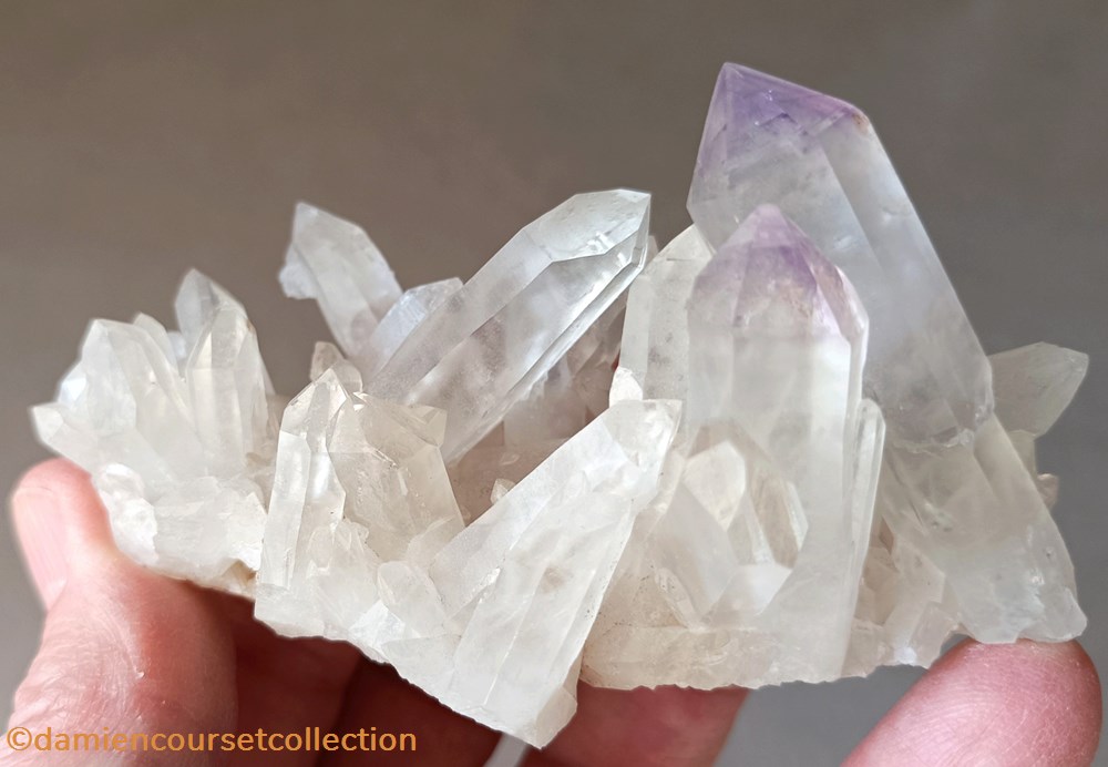 mineraux meteorites quartz sceptre