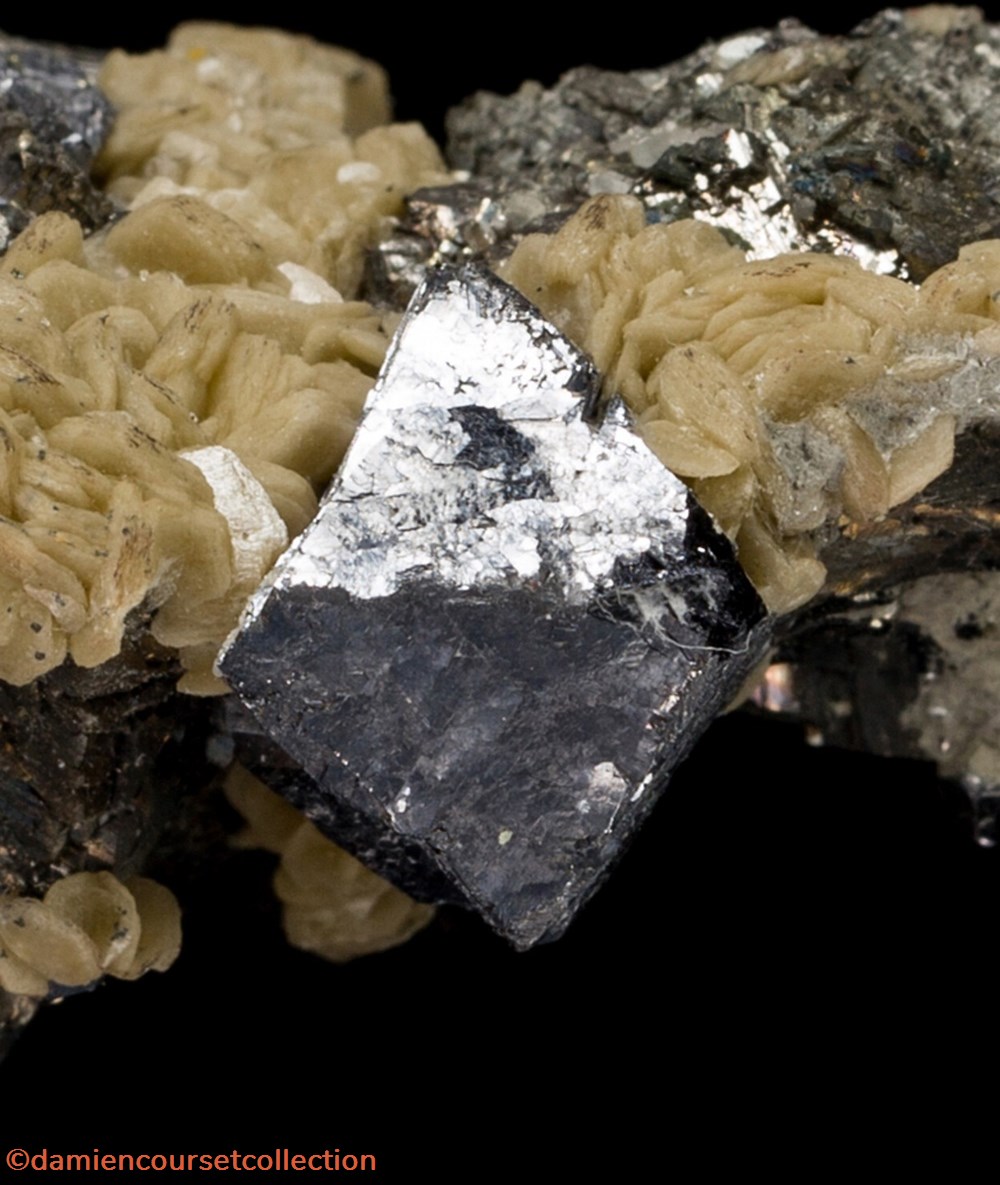 Galène de Panasqueira (ocatèdre complet de 1,6cm) 2 mineraux meteorites galene de panasqueira ocatedre complet de 1 6cm