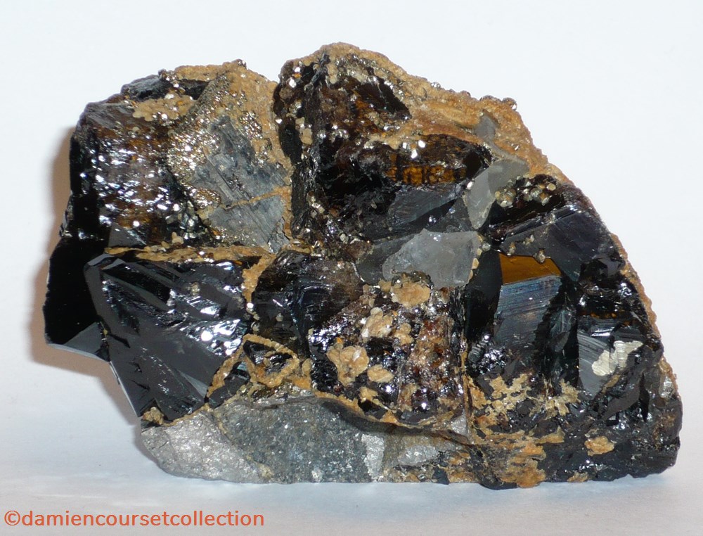 Cassitérite et Arsenopyrite mineraux meteorites cassiterite et arsenopyrite