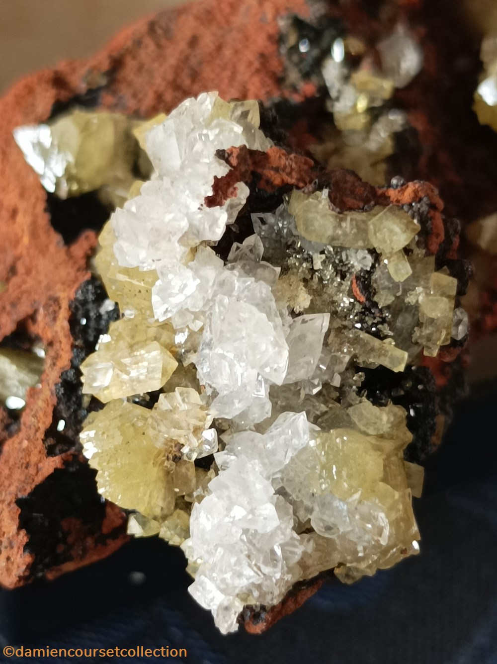 Adamite 3 mineraux meteorites adamite