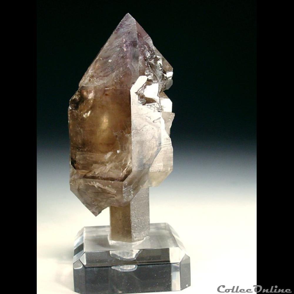 mineraux meteorites quartz sceptre