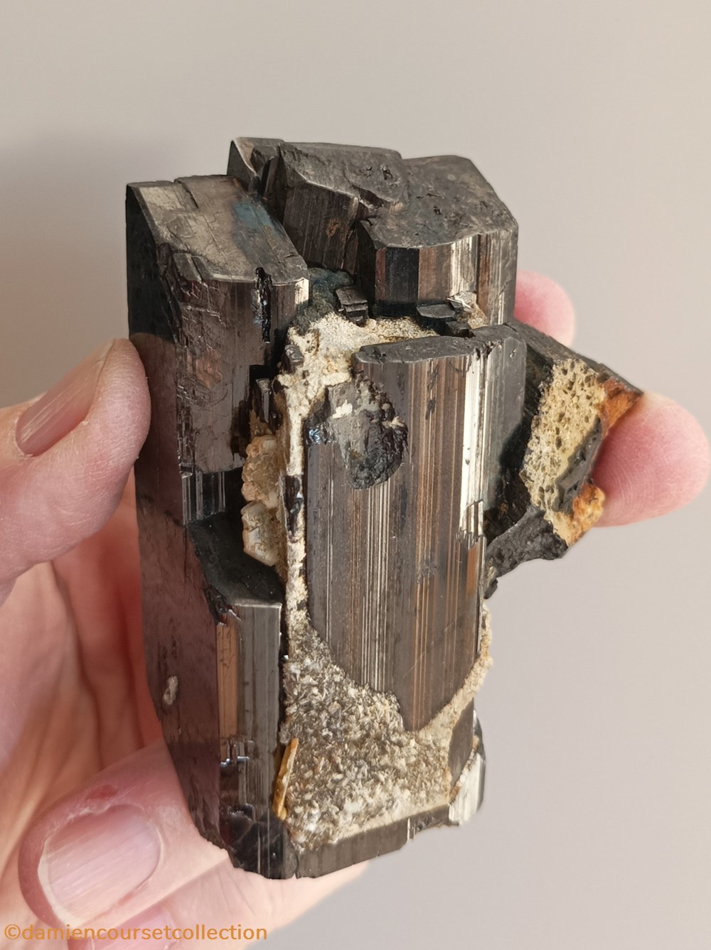 mineraux meteorites ferberite biterminee