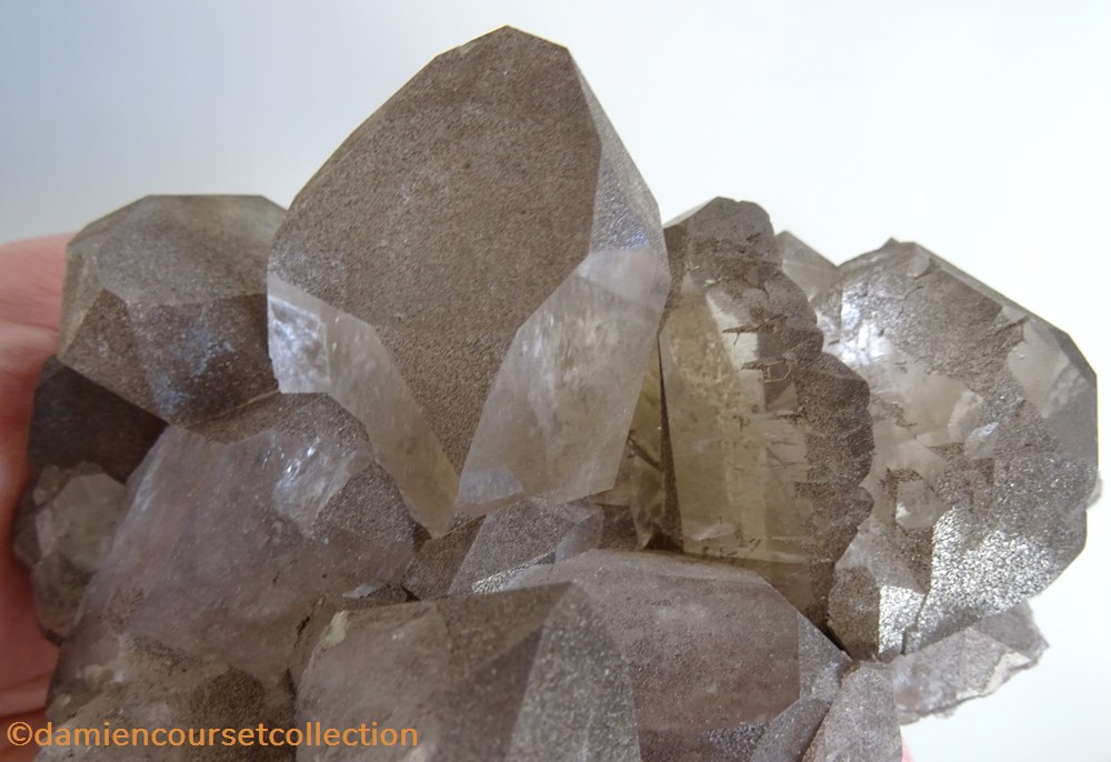 Quartz et Chlorite (2 gwindels) 4 mineraux meteorites quartz et chlorite 2 gwindels