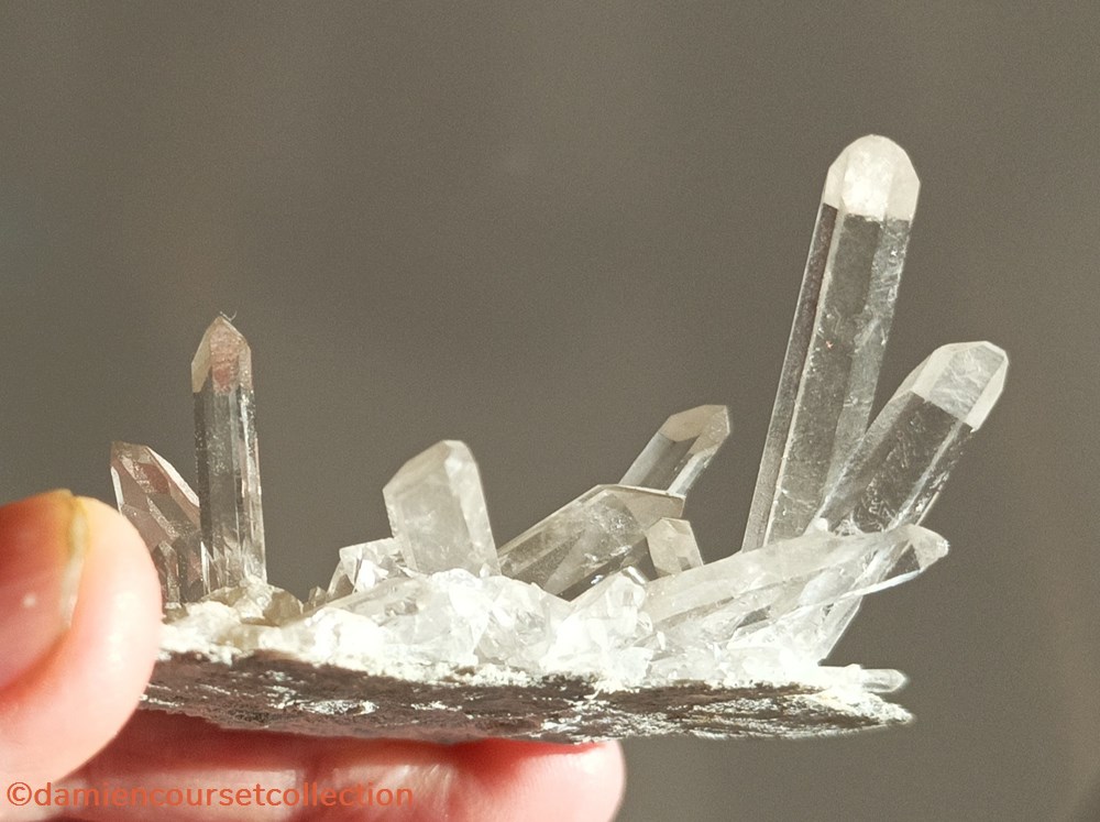 Quartz - Vizille 2 mineraux meteorites quartz vizille