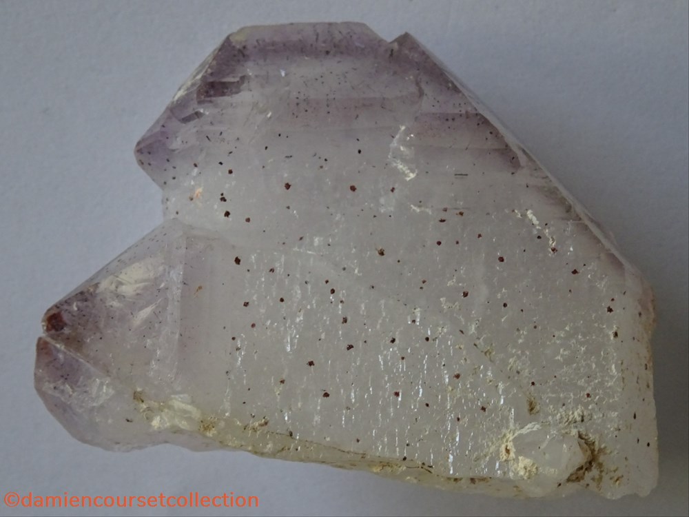 2 macles de Quartz avec sceptres amethysés 2 mineraux meteorites du japon 2 macles de quartz avec sceptres amethyses
